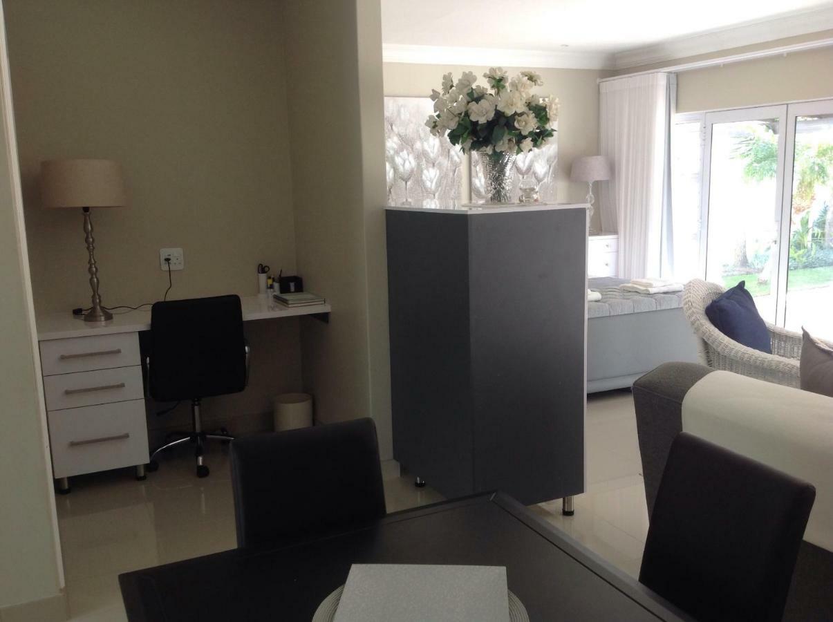 The Studio Apartment Port Elizabeth Exterior photo